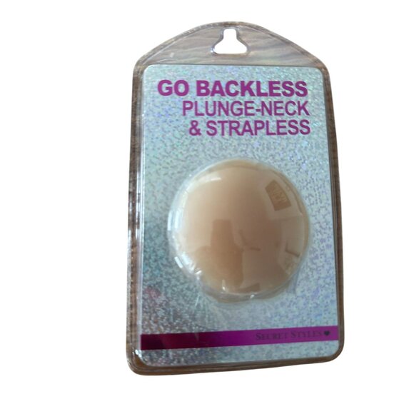 GO BACKLESS Beige Silicon Nipple Covers NEW NIP - Picture 3 of 4